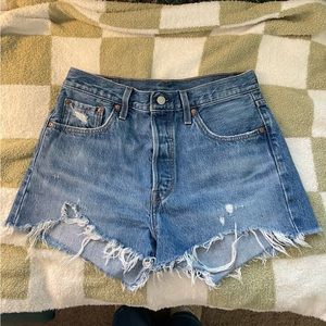 Levi’s 501 shorts size W29